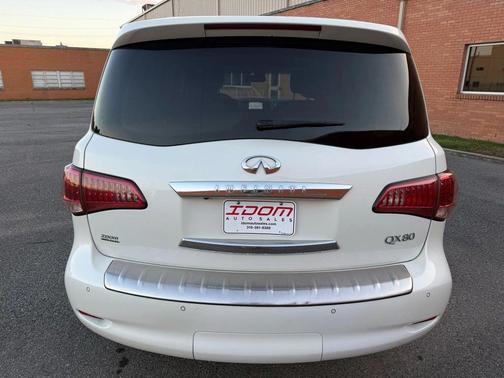 2017 INFINITI QX80 Base