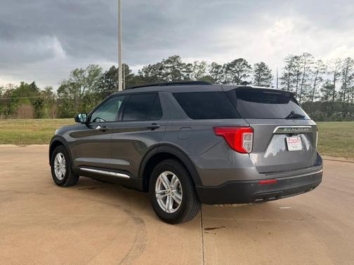 2022 Ford Explorer XLT Sport Utility 4D