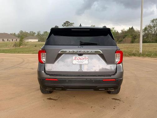 2022 Ford Explorer XLT Sport Utility 4D