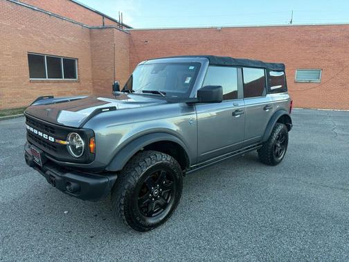 2022 Ford Bronco Black Diamond