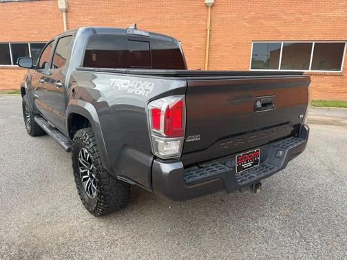 2020 Toyota Tacoma TRD Sport