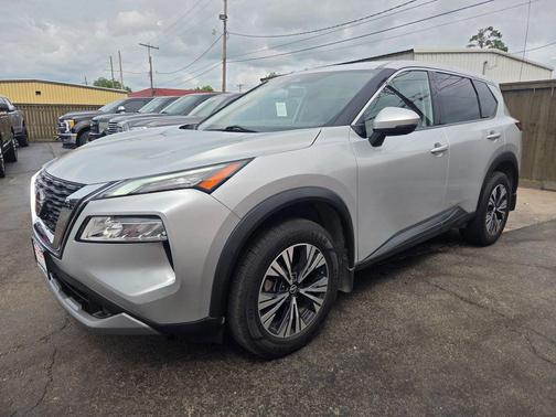 Brilliant Silver Metallic 2021 Nissan Rogue SV