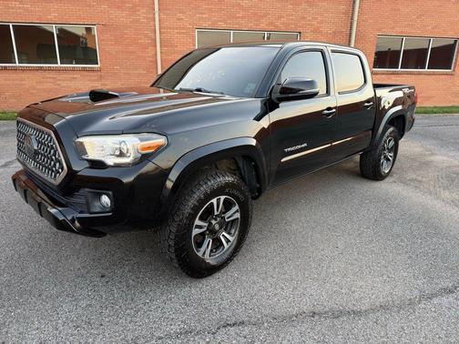 2018 Toyota Tacoma TRD Sport
