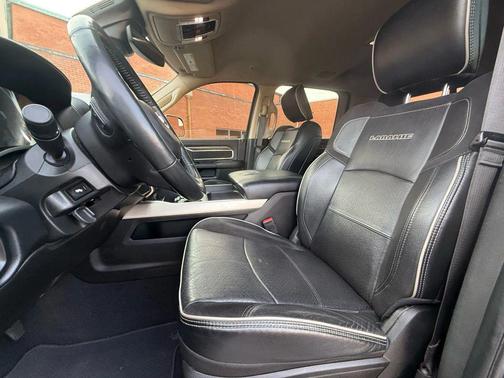 2019 RAM 2500 Laramie Mega Cab 4x4 6'4' Box