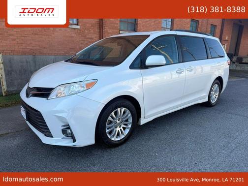 2020 Toyota Sienna XLE