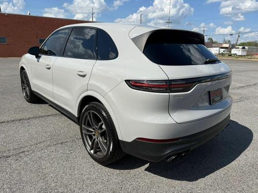 2021 Porsche Cayenne Cayenne