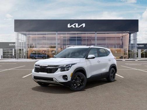 Snow White Pearl 2026 Kia Seltos EX