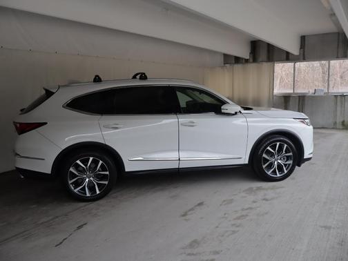 Platinum White Pearl 2023 Acura MDX Technology