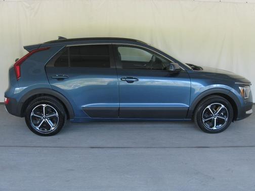 2023 Kia Niro Plug-In Hybrid EX