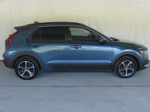 2023 Kia Niro Plug-In Hybrid EX