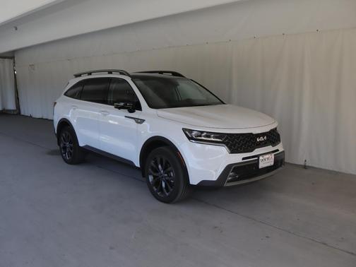 Glacial White Pearl 2023 Kia Sorento SX