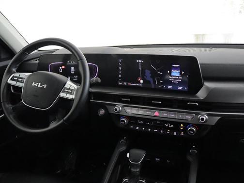 Everlasting Silver 2023 Kia Telluride S