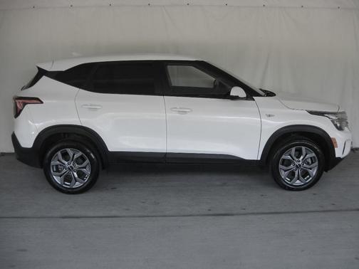 2024 Kia Seltos LX