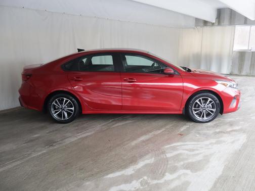 Currant Red 2023 Kia Forte LXS