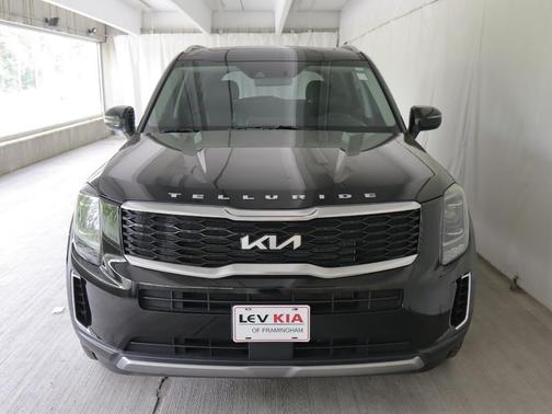 Ebony Black 2022 Kia Telluride S