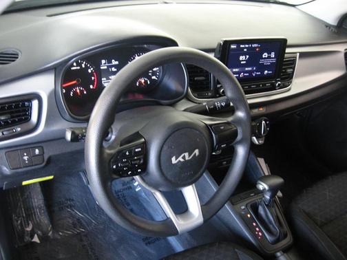 2022 Kia Rio LX