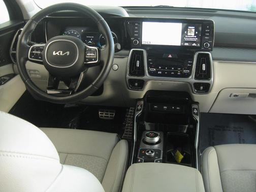 2023 Kia Sorento Plug-In Hybrid SX Prestige