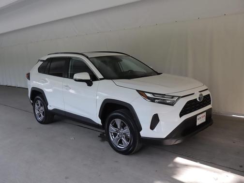 Ice 2024 Toyota RAV4 Hybrid XLE