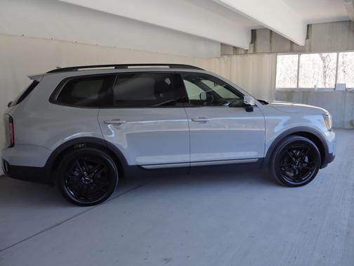 2023 Kia Telluride SXP X-LINE