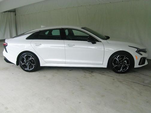 2025 Kia K5 GT-Line AWD