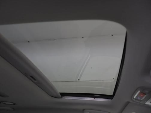 Glacial White Pearl 2024 Kia Telluride S