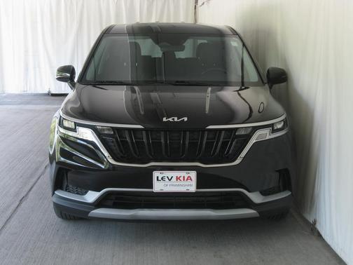 2023 Kia Carnival LX