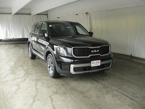 2023 Kia Telluride LX