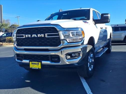 2024 RAM 2500 Big Horn Crew Cab 4x4 8 Box
