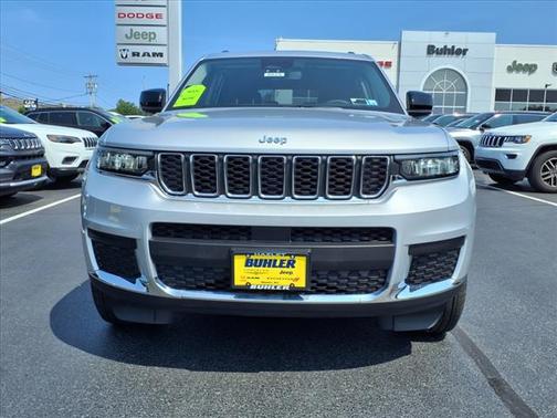 2023 Jeep Grand Cherokee L Laredo 4x4