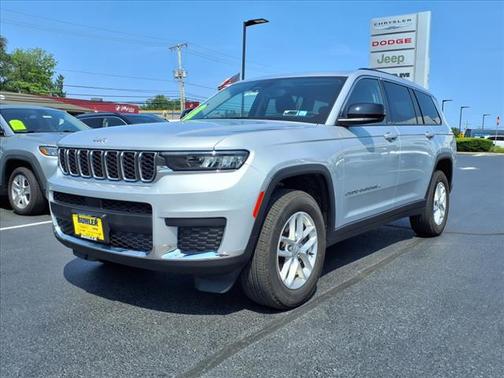 2023 Jeep Grand Cherokee L Laredo 4x4