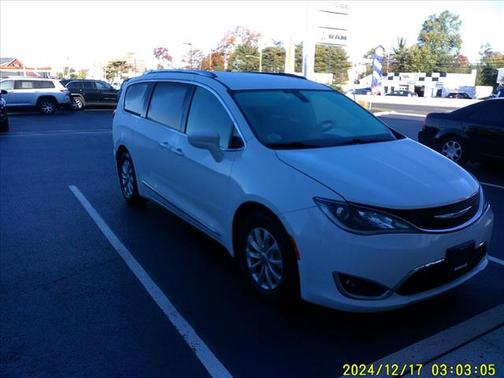 2018 Chrysler Pacifica Touring L Plus