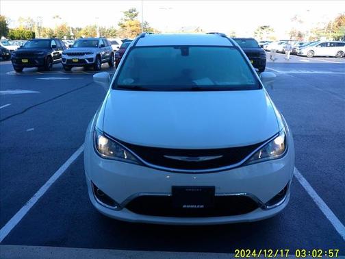 2018 Chrysler Pacifica Touring L Plus