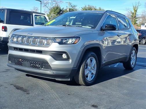 2022 Jeep Compass Latitude FWD