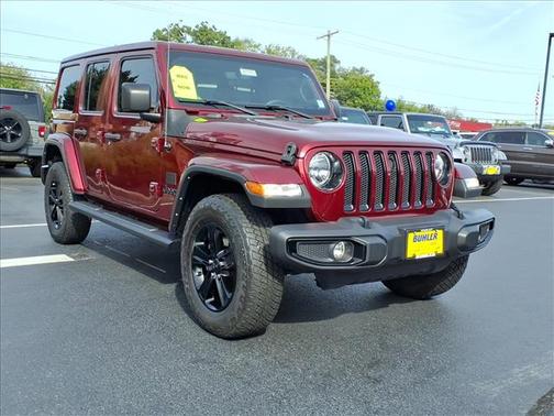 2022 Jeep Wrangler Unlimited Sahara Altitude 4x4