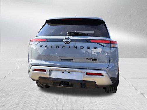 2023 Nissan Pathfinder Platinum 4WD