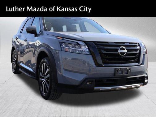 2023 Nissan Pathfinder Platinum 4WD