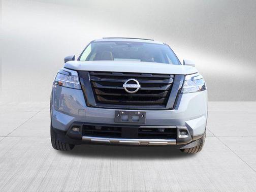 2023 Nissan Pathfinder Platinum 4WD