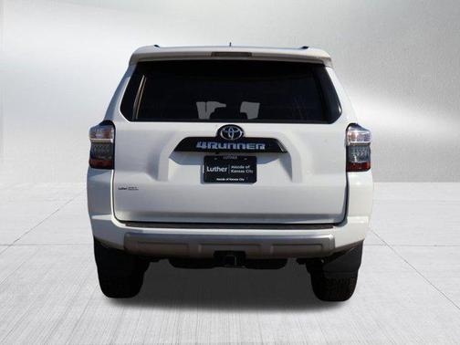 2024 Toyota 4Runner TRD Off Road