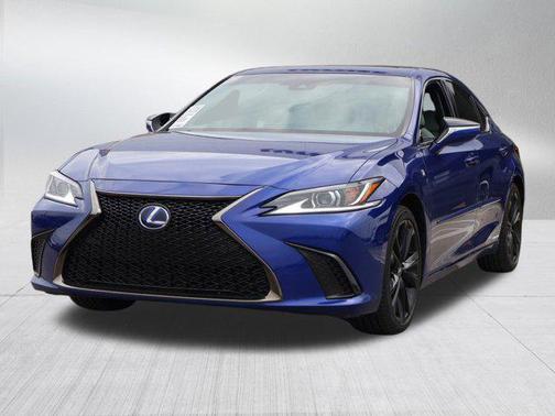2022 Lexus ES 300h F SPORT