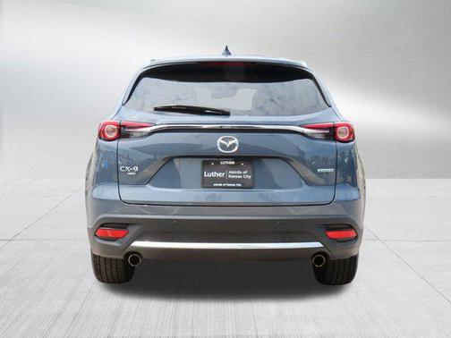 2022 Mazda CX-9 Carbon Edition