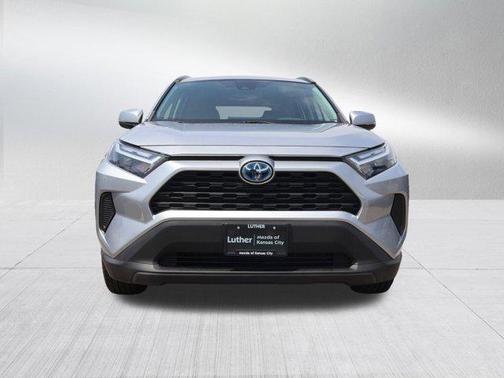 Silver Sky Metallic 2022 Toyota RAV4 Hybrid XLE