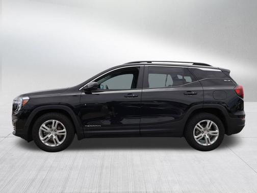 Ebony Twilight Metallic 2022 GMC Terrain SLE
