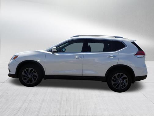 Pearl White 2016 Nissan Rogue SL