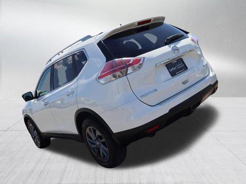 Pearl White 2016 Nissan Rogue SL