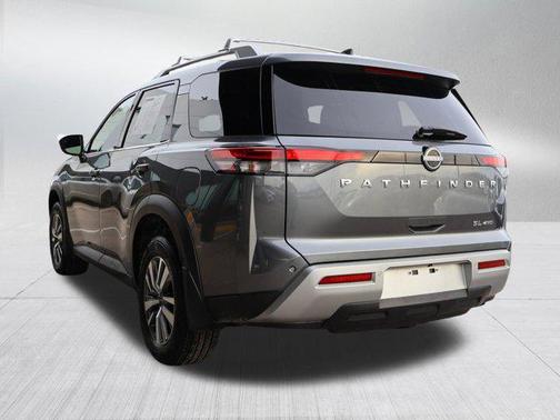 2024 Nissan Pathfinder SL 4WD