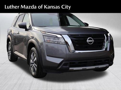 2024 Nissan Pathfinder SL 4WD