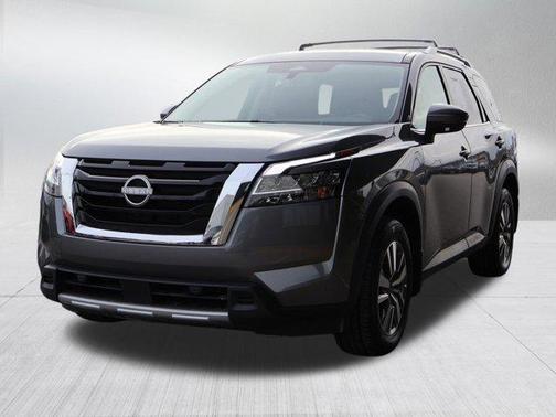 2024 Nissan Pathfinder SL 4WD