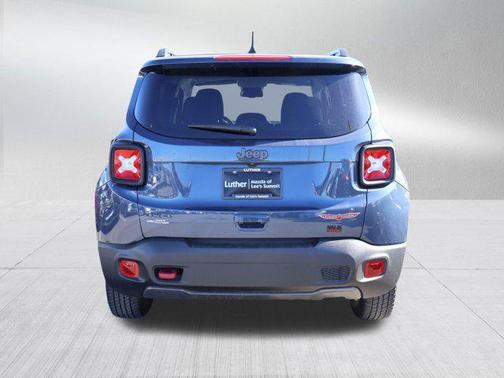 2022 Jeep Renegade Trailhawk