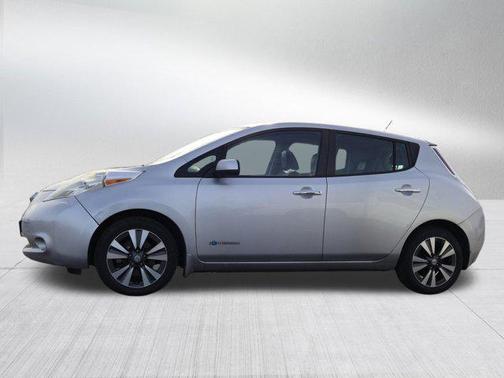 2015 Nissan Leaf SL