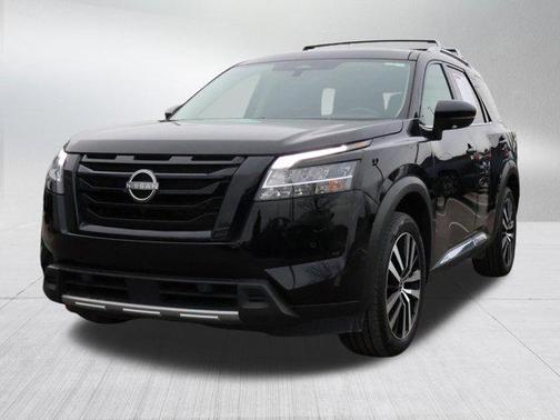2023 Nissan Pathfinder Platinum 4WD